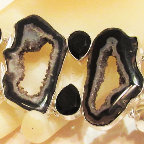 Bold Crystal Black Druzy Slice Adjustable Bracelet - Picture 4 of 4
